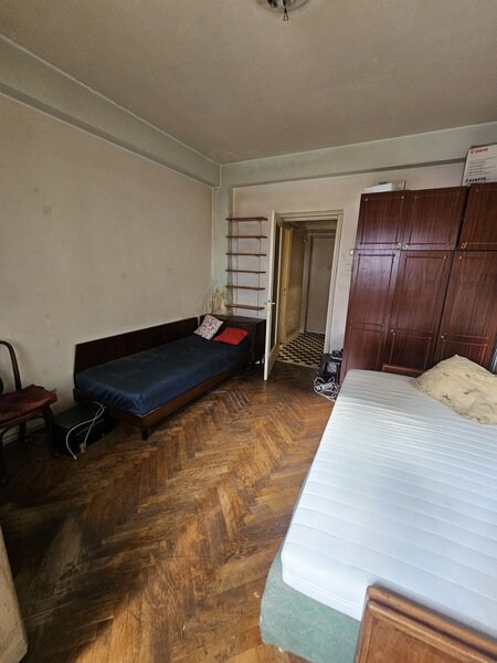 Batiste, Universitate,